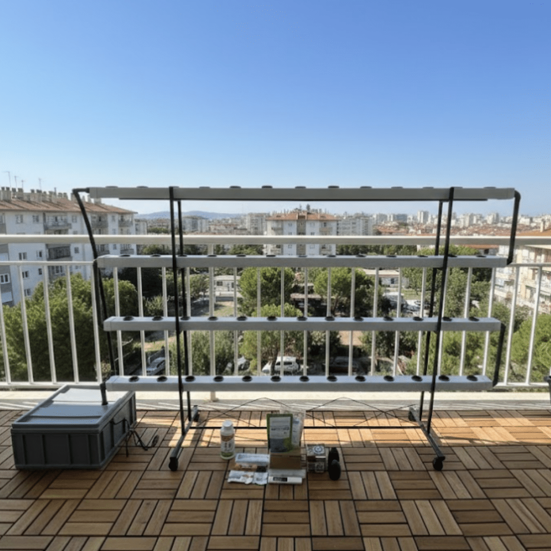 HydroRack 52 Topraksız Tarım Seti – 4 Katlı NFT Dikey Sistem | 52 Gözlü Balkon Üretim Full Paket (EC & pH Dahil) 2 HydroRack 52 Topraksız Tarım Seti 4 Katlı NFT Balkon Sistemi